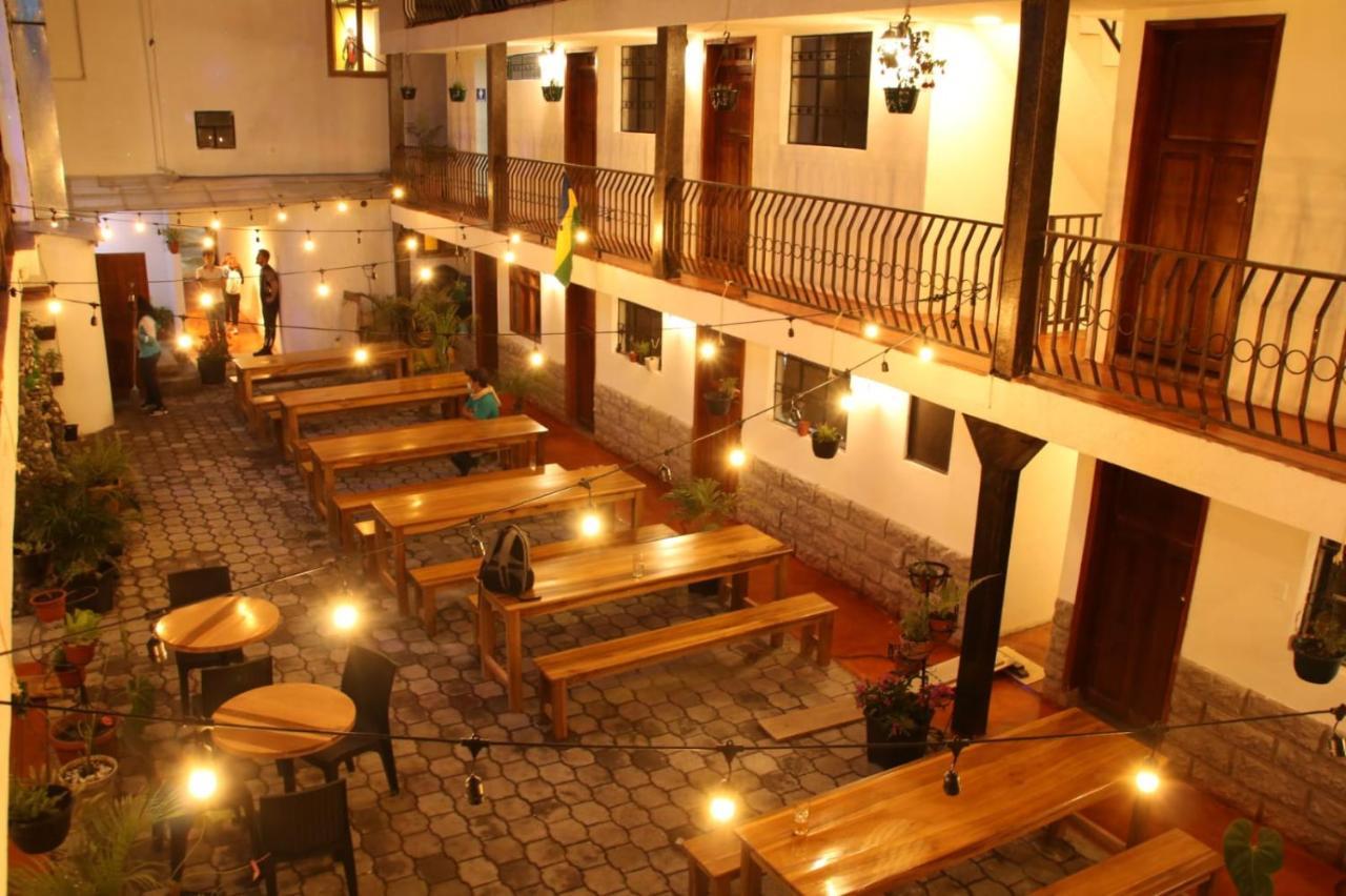 El Jardín Escondido Party Hostel Baños Exterior foto